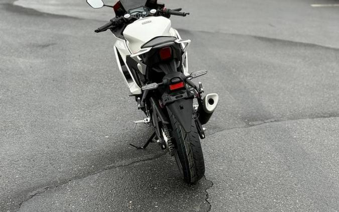 2026 Yamaha YZFR3ATW