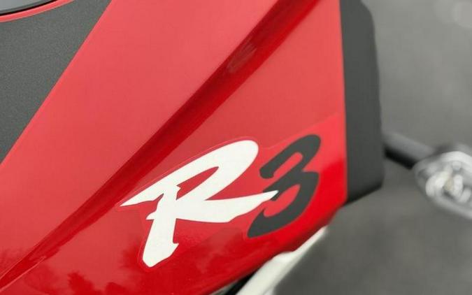 2026 Yamaha YZFR3ATW