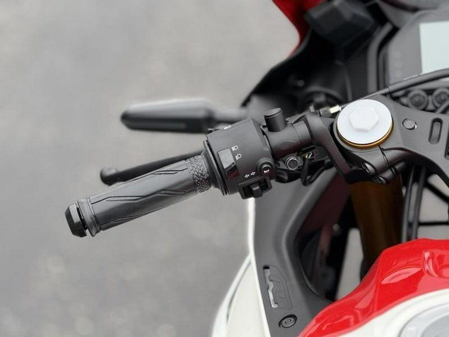 2026 Yamaha YZFR3ATW