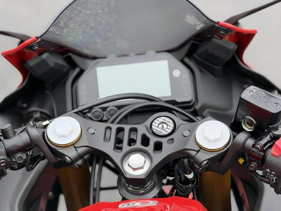 2026 Yamaha YZFR3ATW