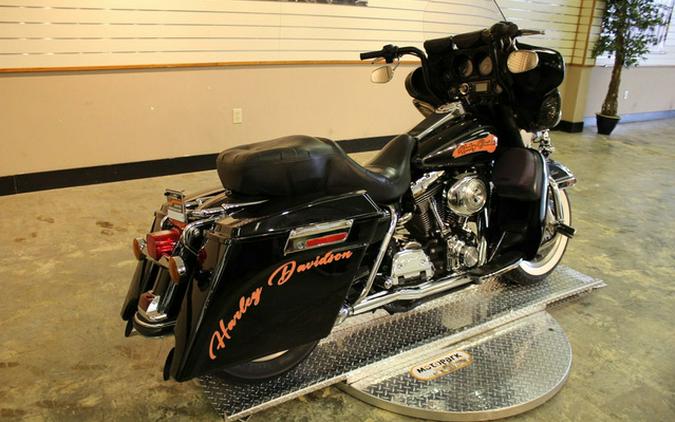 2005 Harley-Davidson FLHTC - Electra Glide Classic