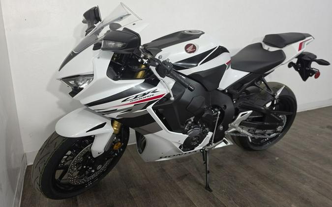2026 Honda CBR1000RR ABS