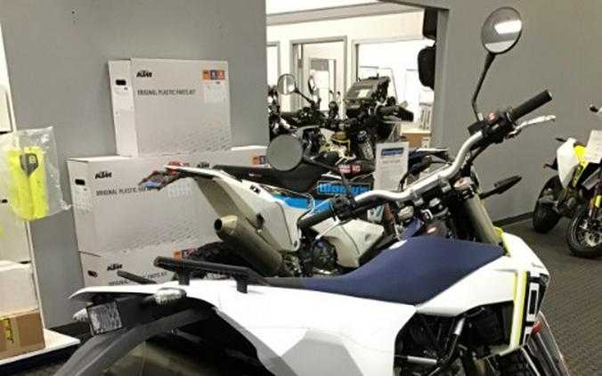 2027 Husqvarna 701 Enduro