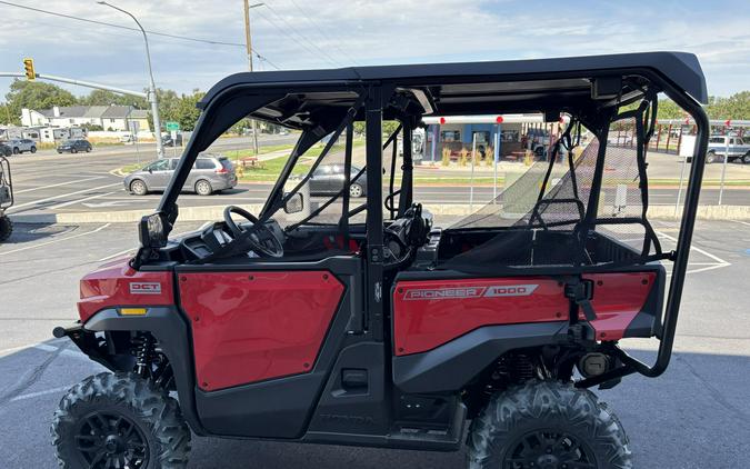 2026 Honda Pioneer 1000-5 Deluxe