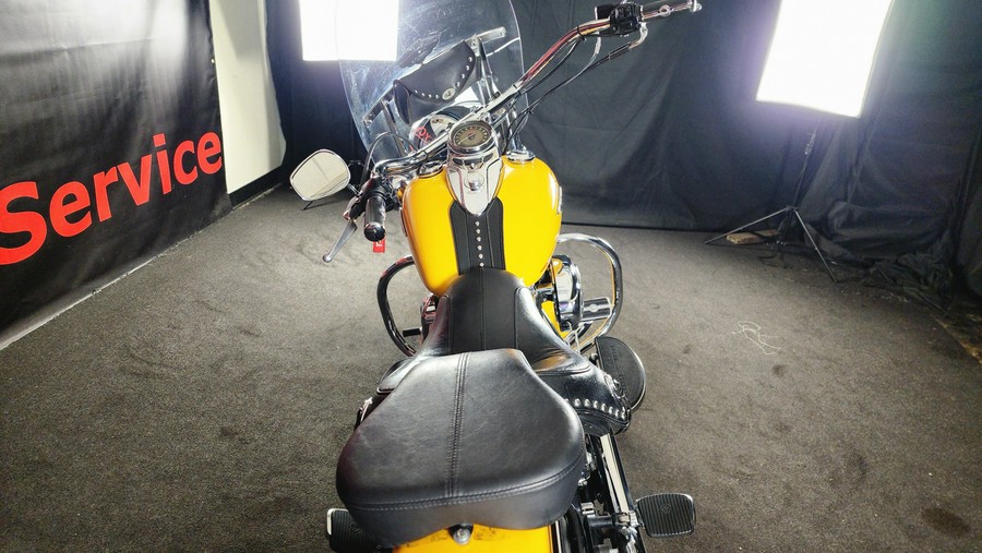 2011 HARLEY-DAVIDSON FLSTC - F016962