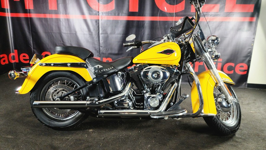 2011 HARLEY-DAVIDSON FLSTC - F016962