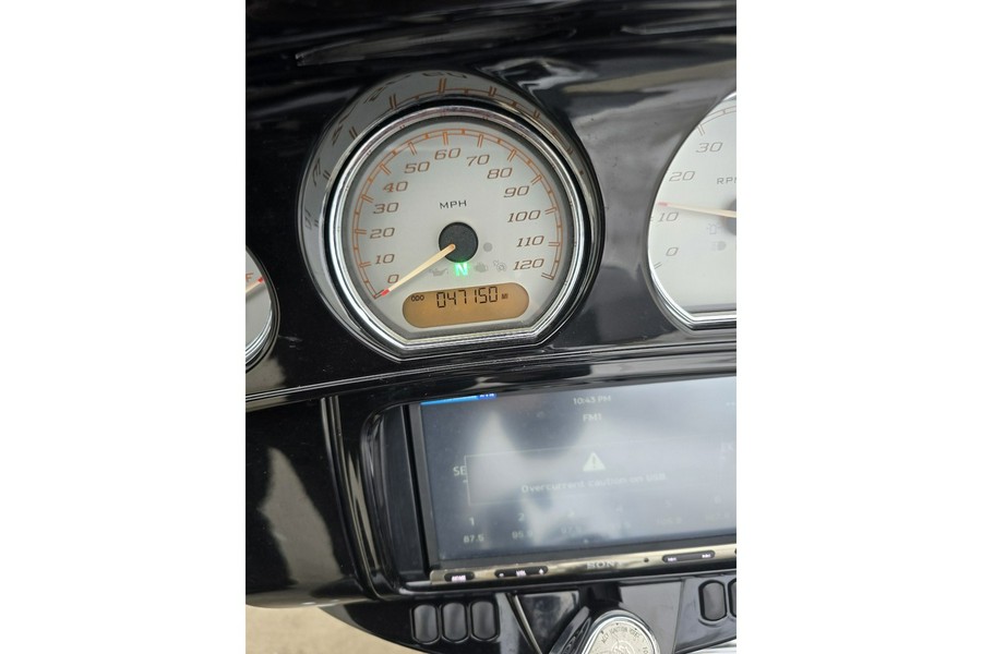 2014 Harley-Davidson® Street Glide® Base