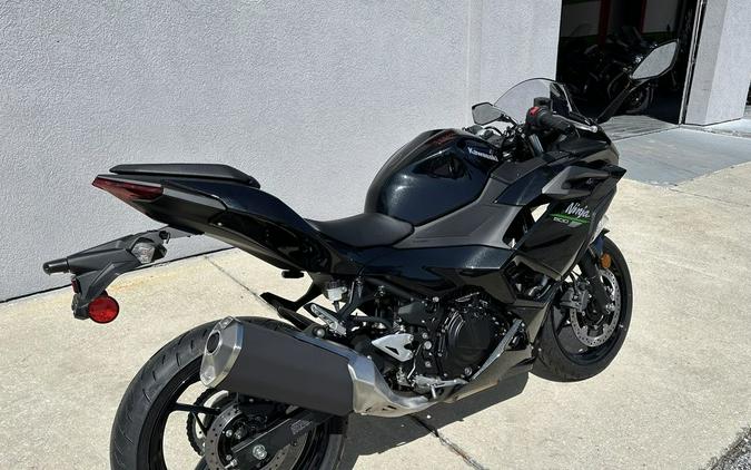 2024 Kawasaki Ninja® 500