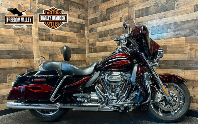 2013 Harley-Davidson® CVO™ Ultra Classic® Electra Glide® Maroon/B Diamnd W/ Pinstripe FLHTCUSE8