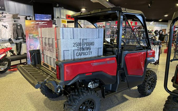 2026 Honda Pioneer 1000 Deluxe