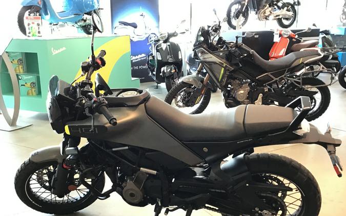 2024 Husqvarna Svartpilen 401