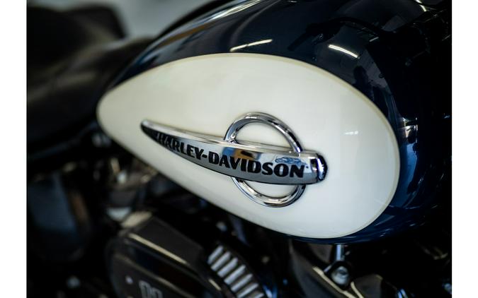 2019 Harley-Davidson® SOFTAIL HERITAGE SOF