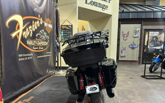 2025 Harley-Davidson® Street Glide® Ultra Vivid Black - Black Finish