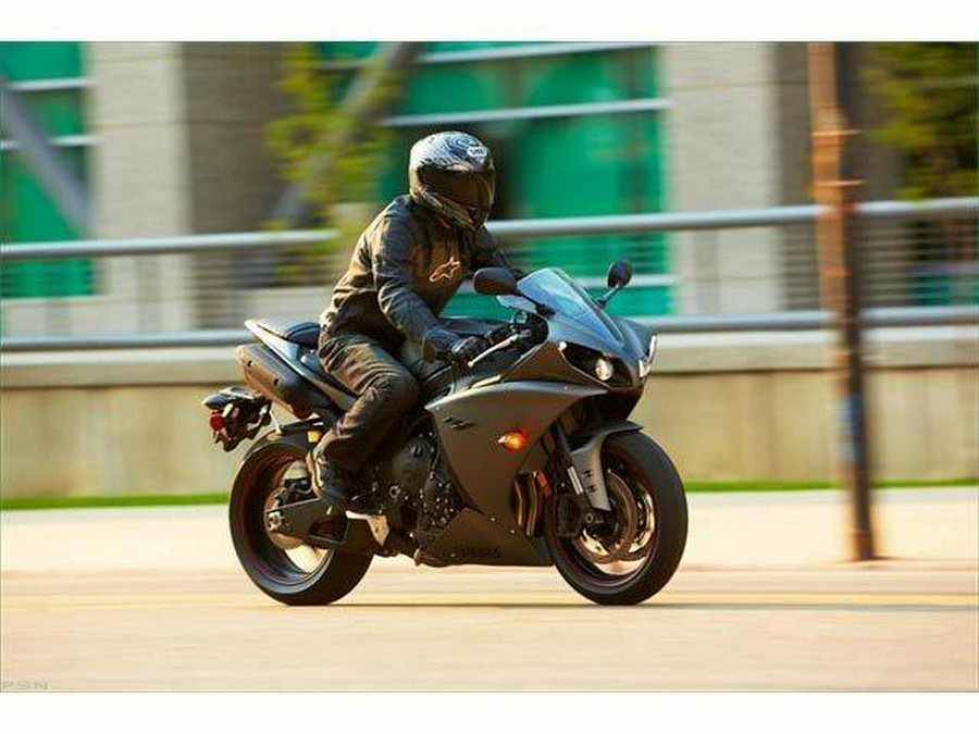 2013 Yamaha Motor Corp., USA YZF-R1