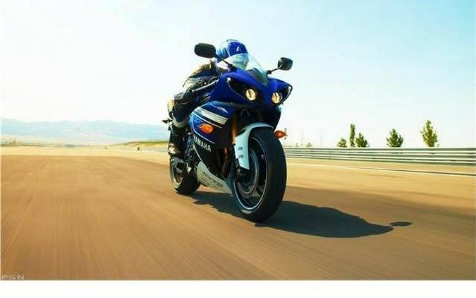 2013 Yamaha Motor Corp., USA YZF-R1