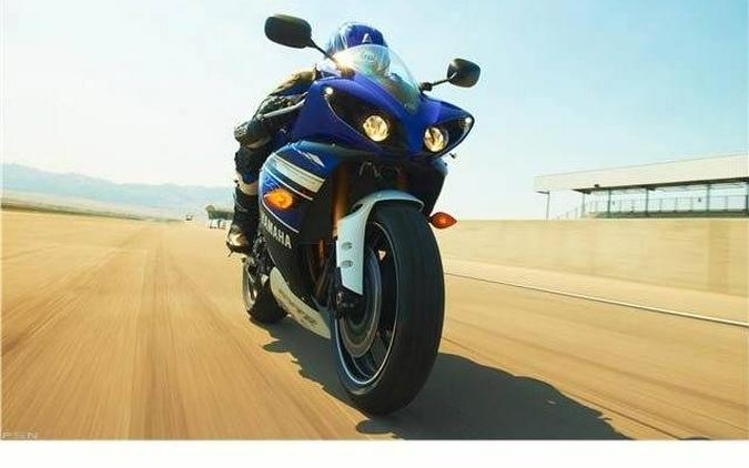 2013 Yamaha Motor Corp., USA YZF-R1
