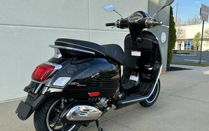 2023 Vespa GTS 300 SUPER