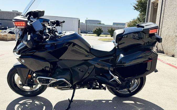 2026 BMW R 1300 RT -P Triple Black