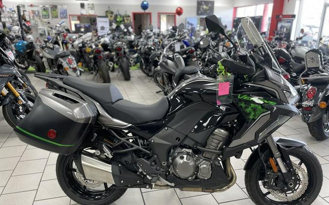 2023 Kawasaki Versys 1000 SE LT+