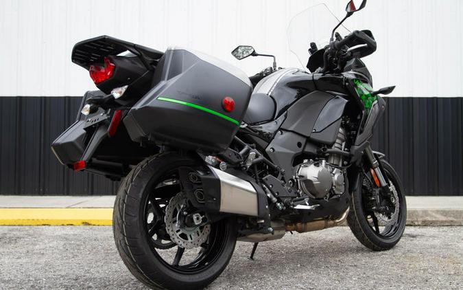 2023 Kawasaki Versys® 1000 SE LT+