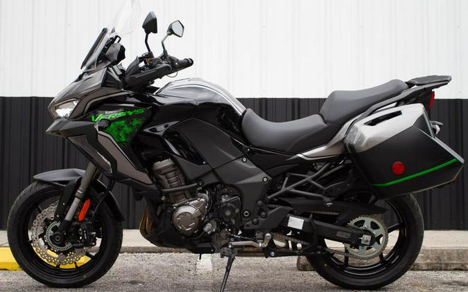 2023 Kawasaki Versys® 1000 SE LT+