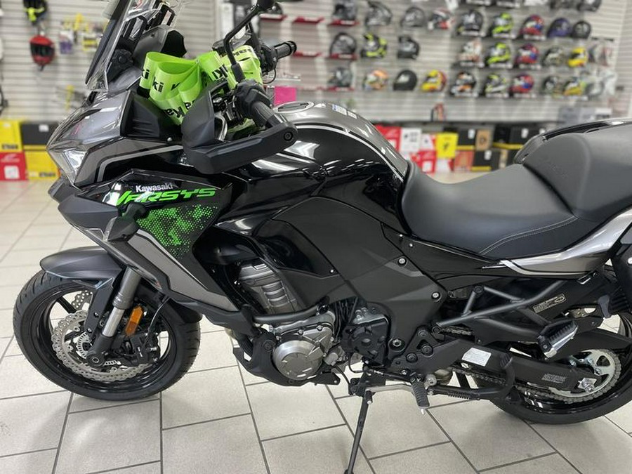 2023 Kawasaki Versys® 1000 SE LT+