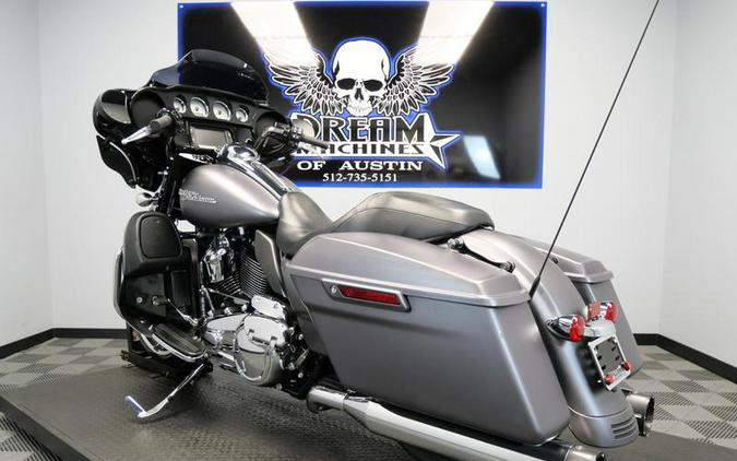 2017 Harley-Davidson® FLHXS - Street Glide® Special