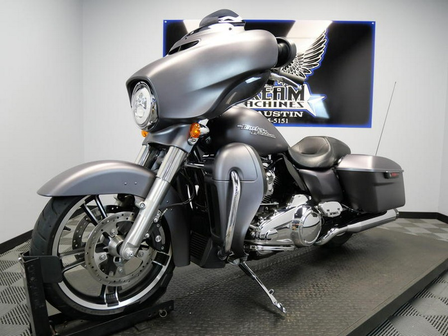 2017 Harley-Davidson® FLHXS - Street Glide® Special