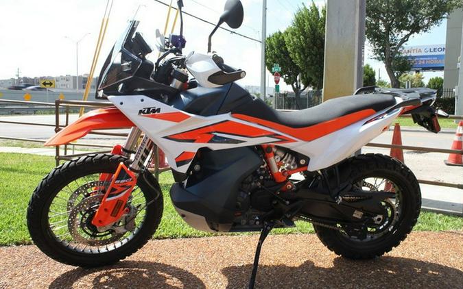 2023 KTM Adventure 890 R