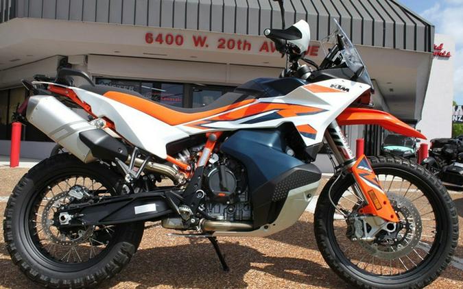 2023 KTM Adventure 890 R