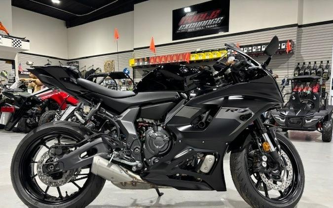2025 Yamaha YZF R7