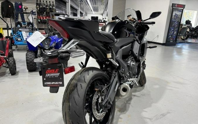 2025 Yamaha YZF R7