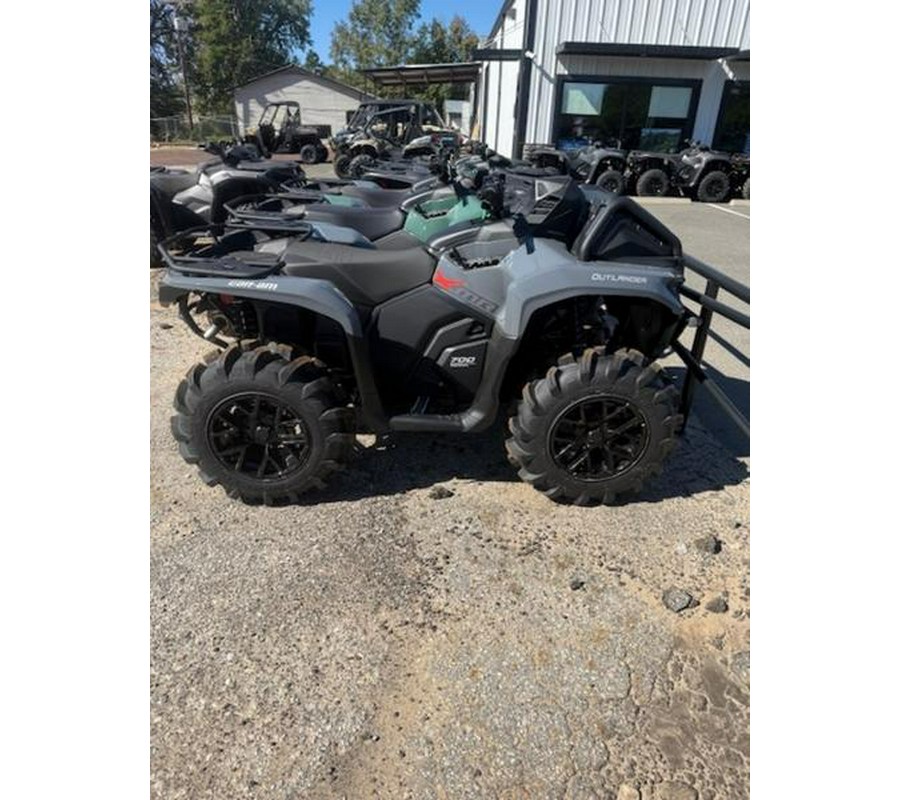 2026 Can-Am® Outlander X mr 700
