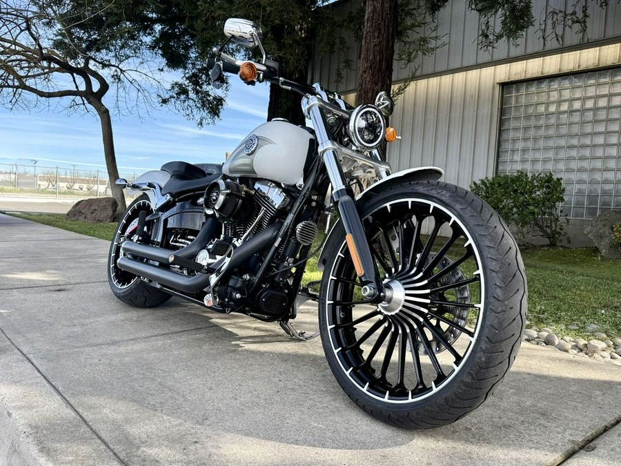 2017 Harley-Davidson® FXSB - Breakout®