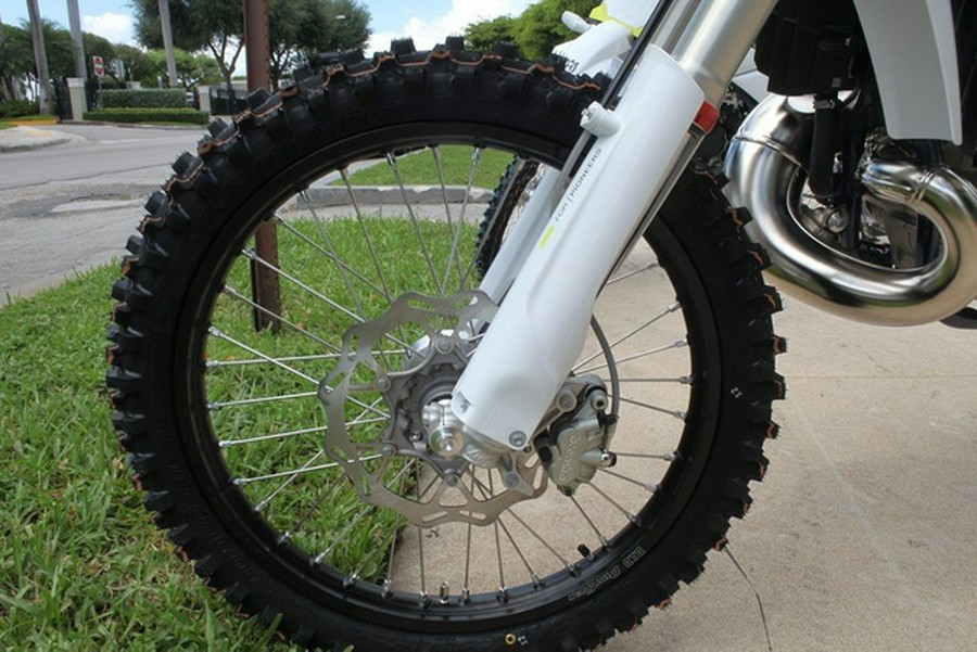 2025 Husqvarna TC 300