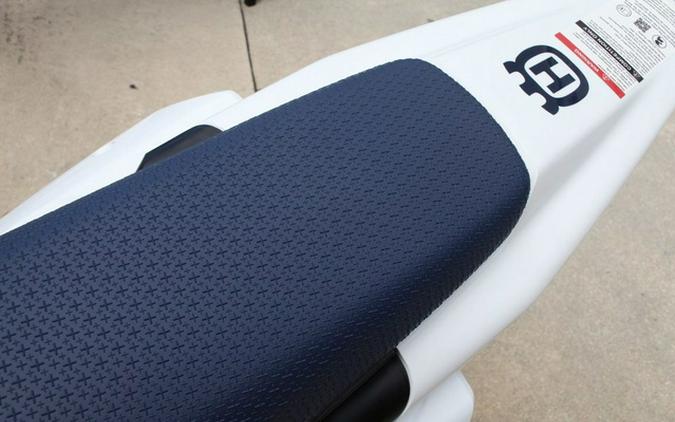 2025 Husqvarna TC 300