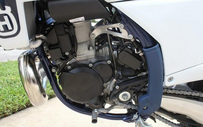 2025 Husqvarna TC 300