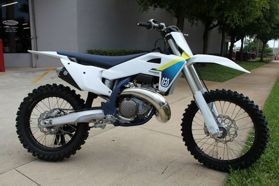 2025 Husqvarna TC 300