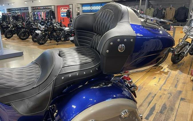 2024 Indian Motorcycle® Roadmaster® Spirit Blue Metallic/Silver Quartz Metallic