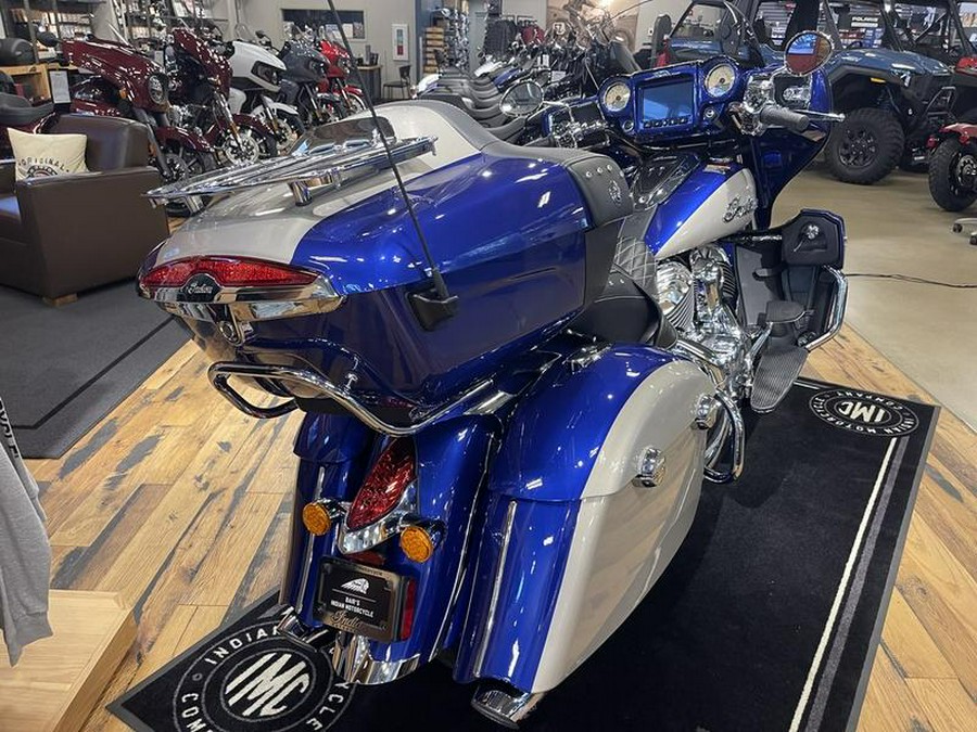 2024 Indian Motorcycle® Roadmaster® Spirit Blue Metallic/Silver Quartz Metallic