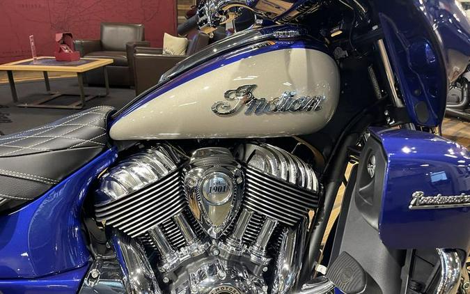 2024 Indian Motorcycle® Roadmaster® Spirit Blue Metallic/Silver Quartz Metallic