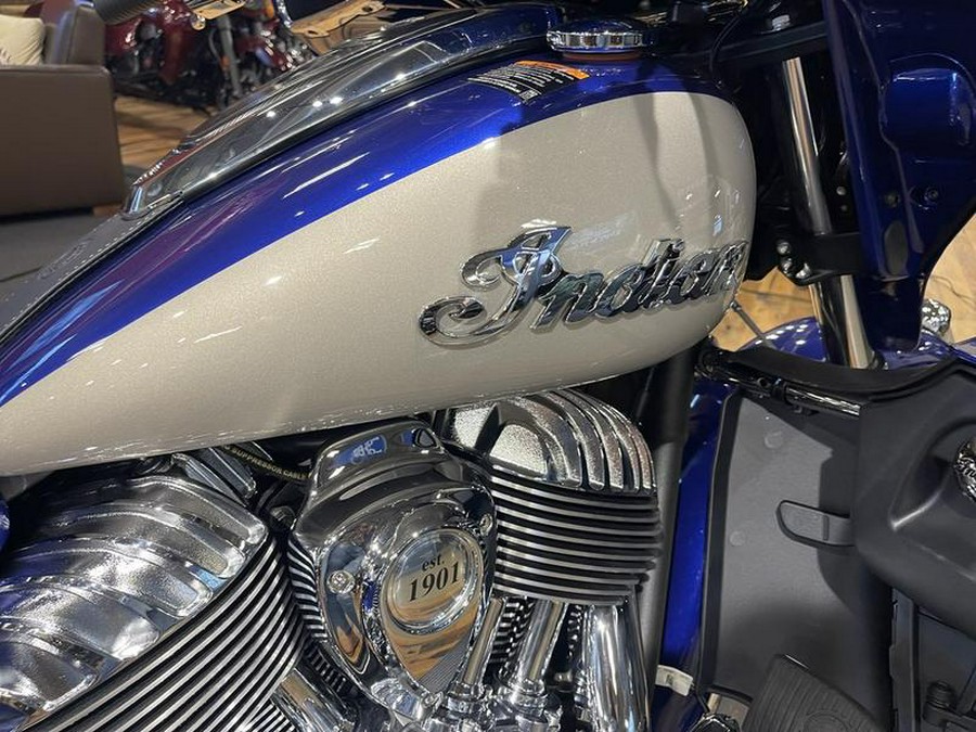 2024 Indian Motorcycle® Roadmaster® Spirit Blue Metallic/Silver Quartz Metallic