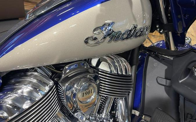 2024 Indian Motorcycle® Roadmaster® Spirit Blue Metallic/Silver Quartz Metallic