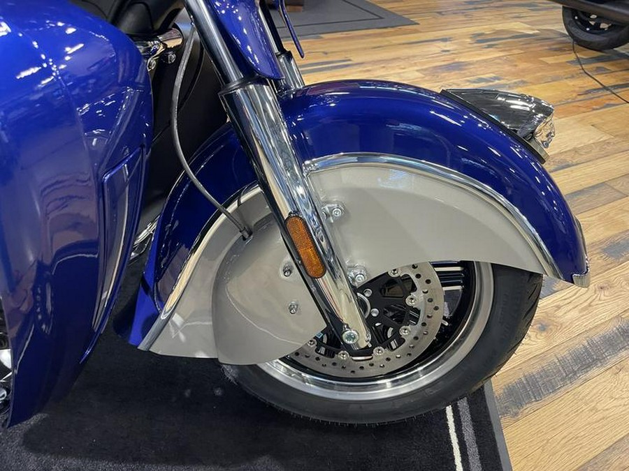 2024 Indian Motorcycle® Roadmaster® Spirit Blue Metallic/Silver Quartz Metallic