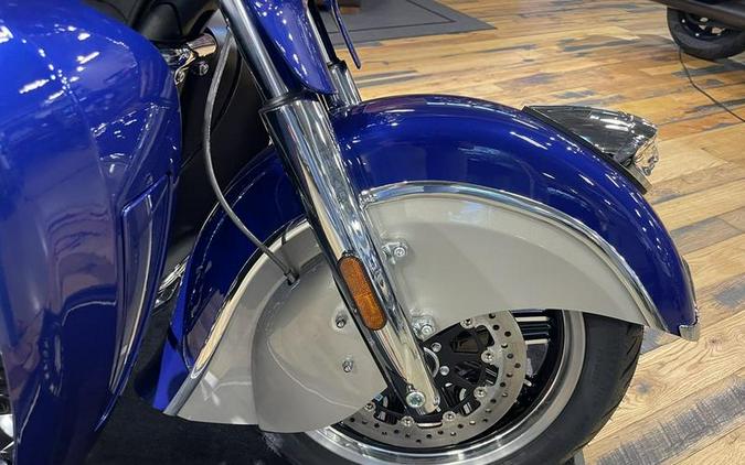 2024 Indian Motorcycle® Roadmaster® Spirit Blue Metallic/Silver Quartz Metallic