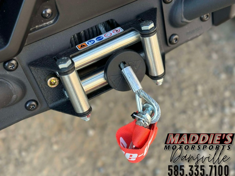 2025 Can-Am Commander XT 1000R