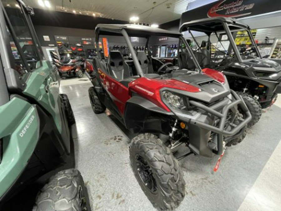 2026 Can-Am Commander XT 700