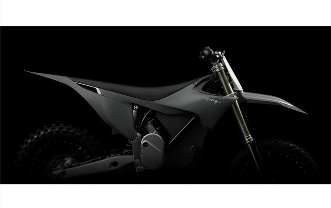 2026 Varg MX Alpha 80 HP - Stark Future