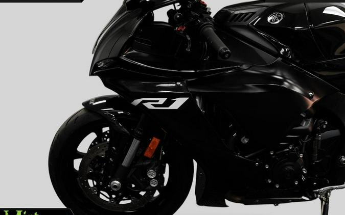2023 Yamaha YZF-R1