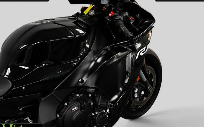 2023 Yamaha YZF-R1